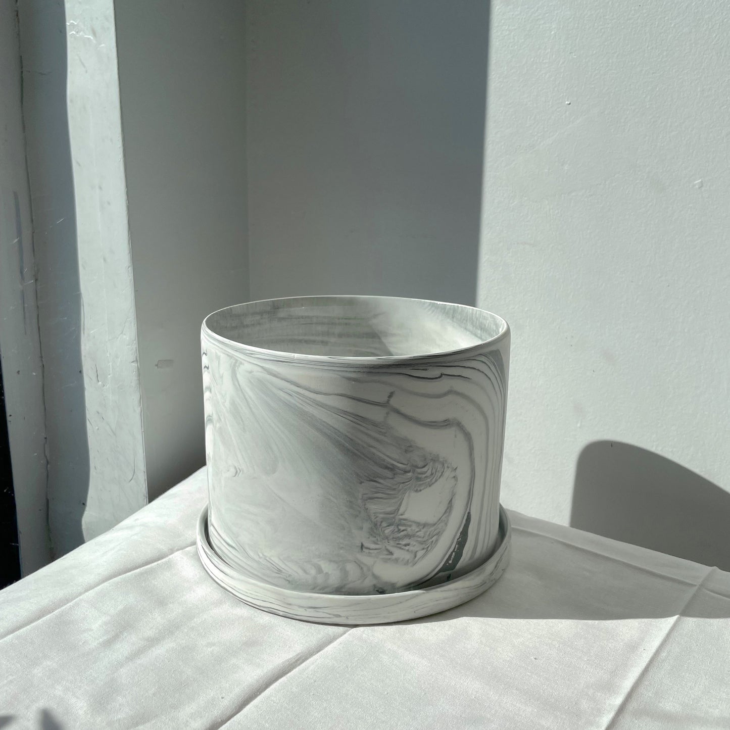 7" Marengo Pot with drainage + saucer